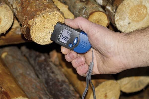 Basetech BT-400 - Merač vlhkosti dreva a stavebníc 6 - 44 % obj (drevo)