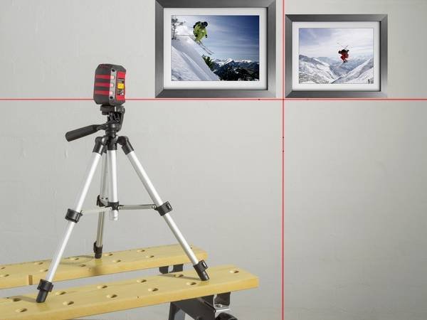 Toolcraft CL8 - krížový laser + statív 8 m