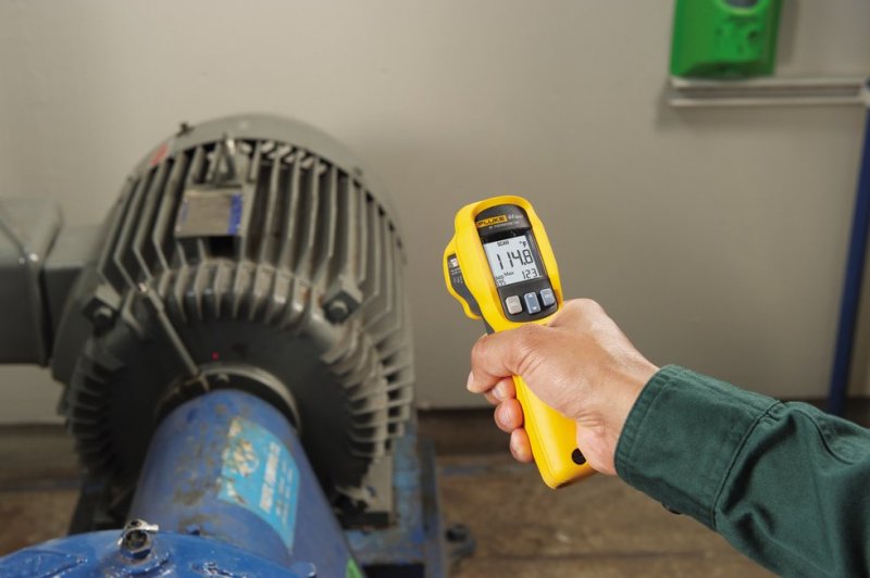 Fluke 64 MAX - Bezkontaktný teplomer -30 až 600 °C