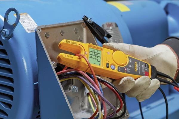 Fluke T6-1000 - Skúšačka napätia a prúdu 1–1000 V AC/DC