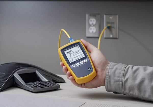 Fluke Networks MS-POE - Kabelový merač PoE triedy 0-8