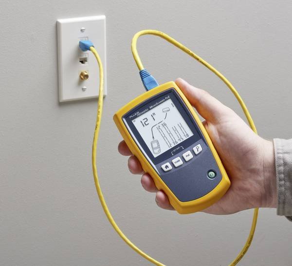 Fluke Networks MS-POE - Kabelový merač PoE triedy 0-8