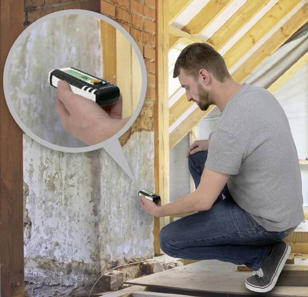 Laserliner DampFinder Compact Plus - Měřič vlhkost 5–30 % (dřevo)