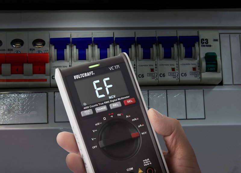 Voltcraft VC171 - Digitálny multimeter Cat III 600 V