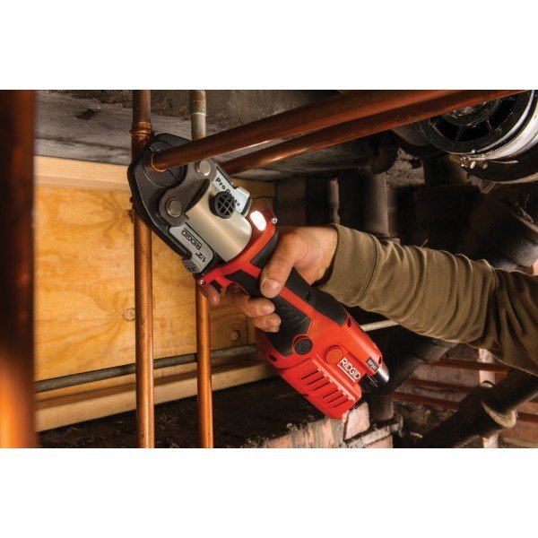 RIDGID RP-241 Akku - MINI lisovací kliešte do 35 mm