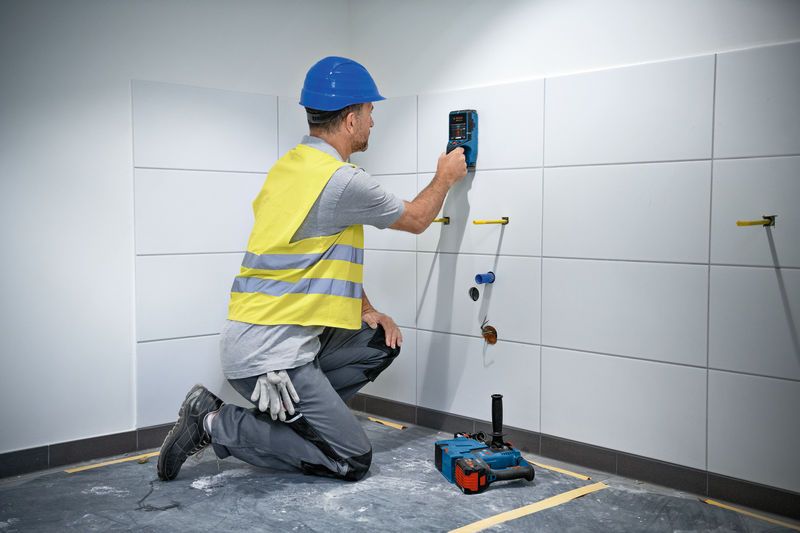Bosch Professional D-Tect 200 C - Detektor železných kovů, dřeva