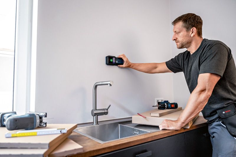 Bosch GMS 120-27 - Detektor kovu a elektrického vedenia do 120 mm