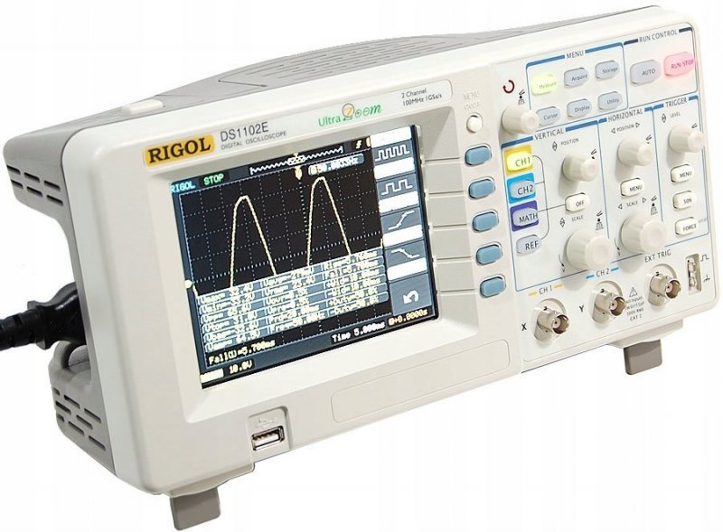 RIGOL DS 1102E dvoukanálový digitální osciloskop s barevným TFT displejem, šířka pásma 100 MHz