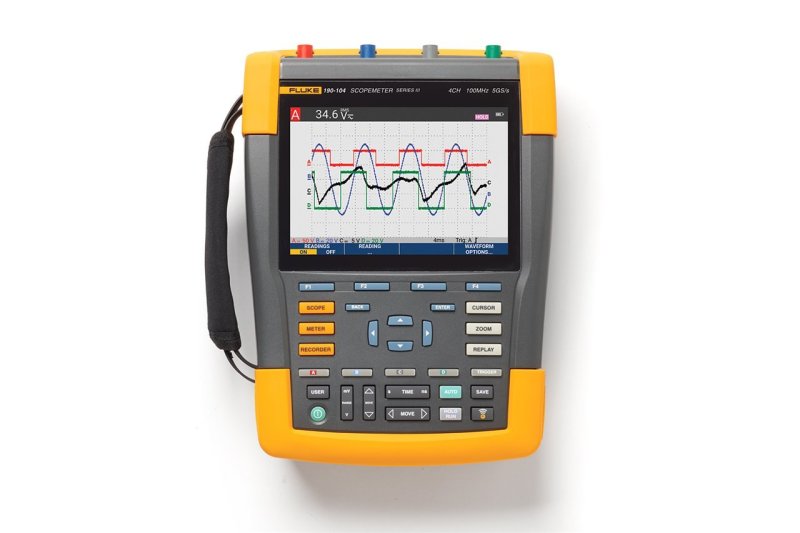 Fluke 190-104-III-S digitální přenosný osciloskop se čtyřmi kanály, displejem a měřicími sondami