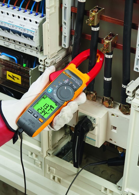 Fluke 378 FC - Bezkontaktný klešťový TRMS multimeter 0–1000 VAC / 0–999 A