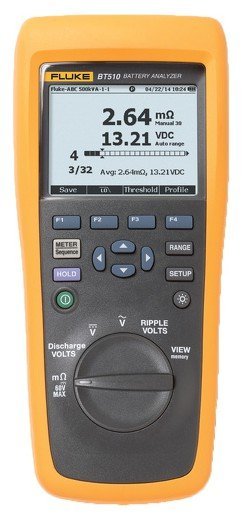Fluke BT510 - tester batérií a akumulátorov s meracími sondami a displejem na meranie vnútorného odporu a napätia