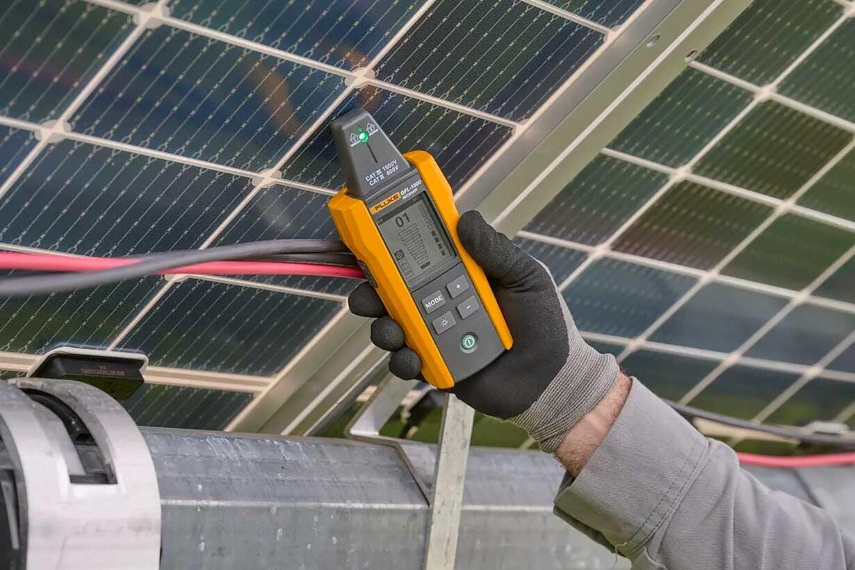 Fluke GFL-1500 - Lokátor zemných spojení FV - Do 1500 V DC