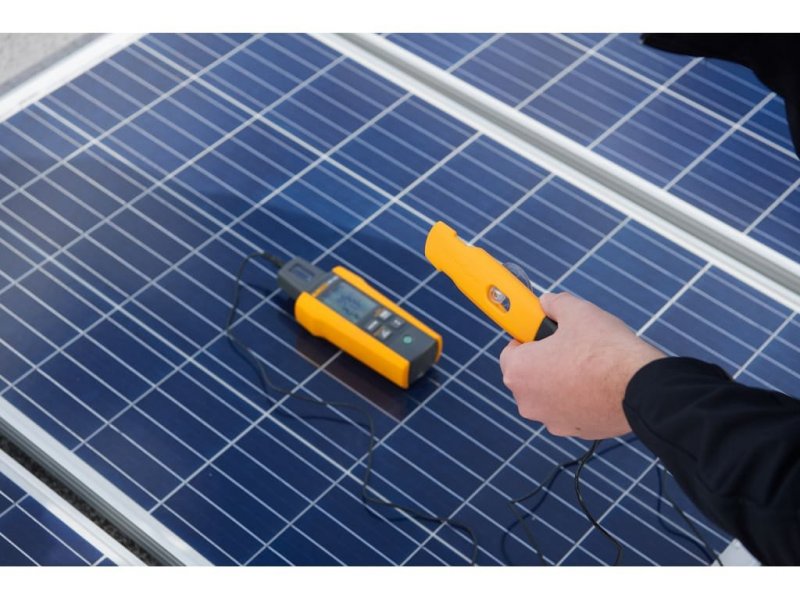 Fluke IRR1-SOL - Měřič slunečního záření IEC 62446-1