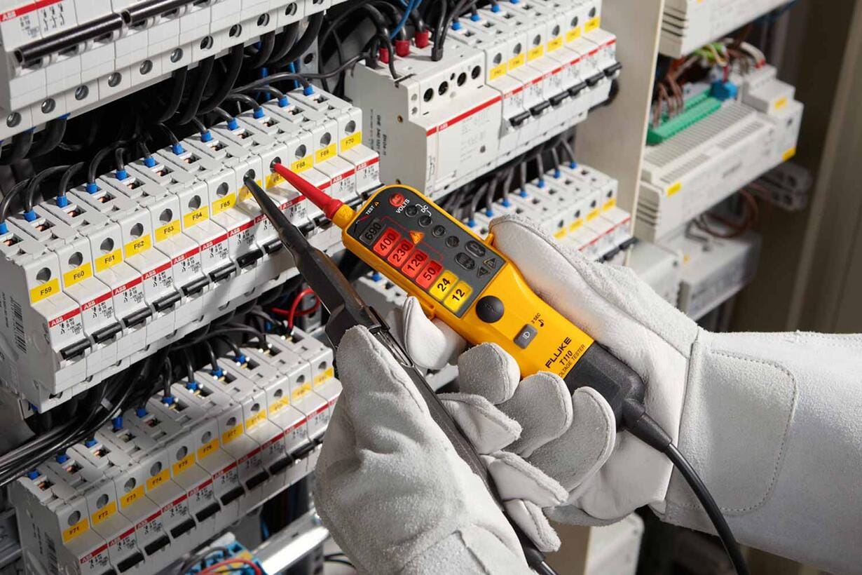 Fluke T110/C150 - Zkoušečka napětí a propojení s LED