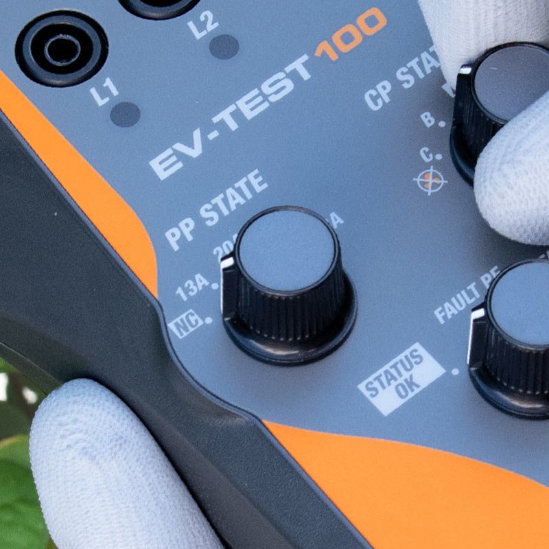 HT Instruments EV-TEST100 - EVSE adaptér pro testo IEC 62196-2