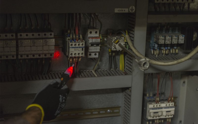 HT Instruments HT20S - Tužkový detektor napětí s b 100–1000 V AC