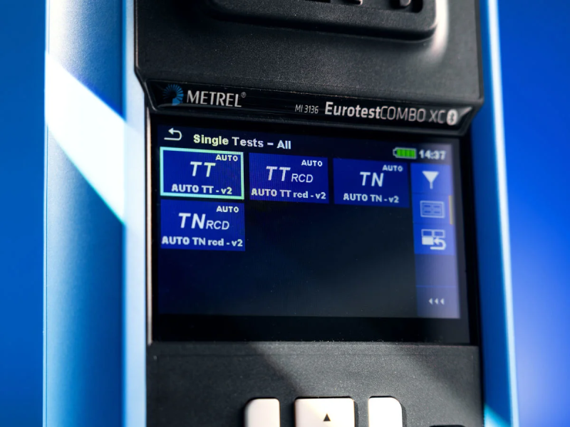 Metrel MI 3136 EurotestCOMBO XC - Multifunkčný tester elektrických inštalácií 0–550 V
