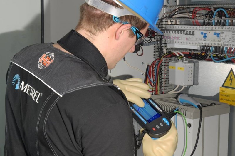 Metrel MI 3152 EurotestXC EU - Tester elektrických inštalácií a bleskozvodu 50–1000 V do 999 MΩ