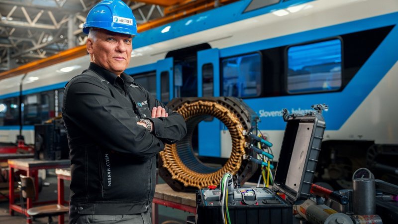 Metrel MI 3281-5m - Multifunkční analyzátor transf 10 mA–20 A