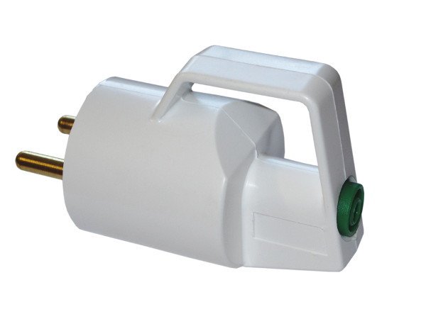ILLKO P8070 adaptér vidlica pre pripojenie PE vodiča do slovenskej zásuvky typu E s bezpečnostnou zástrčkou 4 mm