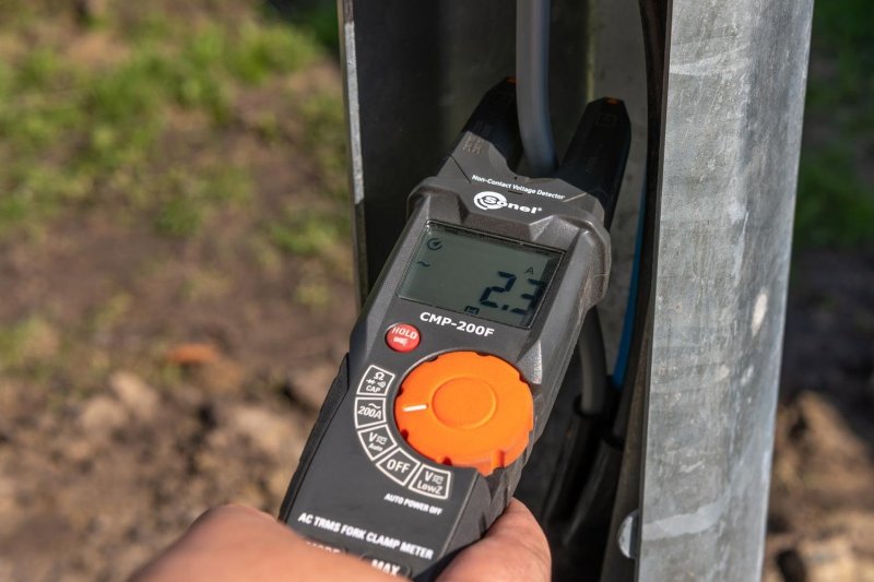 Sonel CMP-200F - Skúšačka napätia a prúdu bezkontaktný indikátor 200–1000 V AC