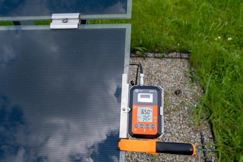 Sonel IRM-1 - Tester fotovoltaických systémov Meranie slnečného žiarenia a teploty