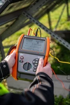Sonel PVM-1021 - Tester fotovoltaických systémů do 1000 V DC